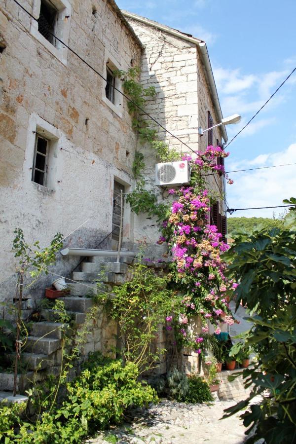 Apartments By The Sea Pucisca, Brac - 770 Экстерьер фото